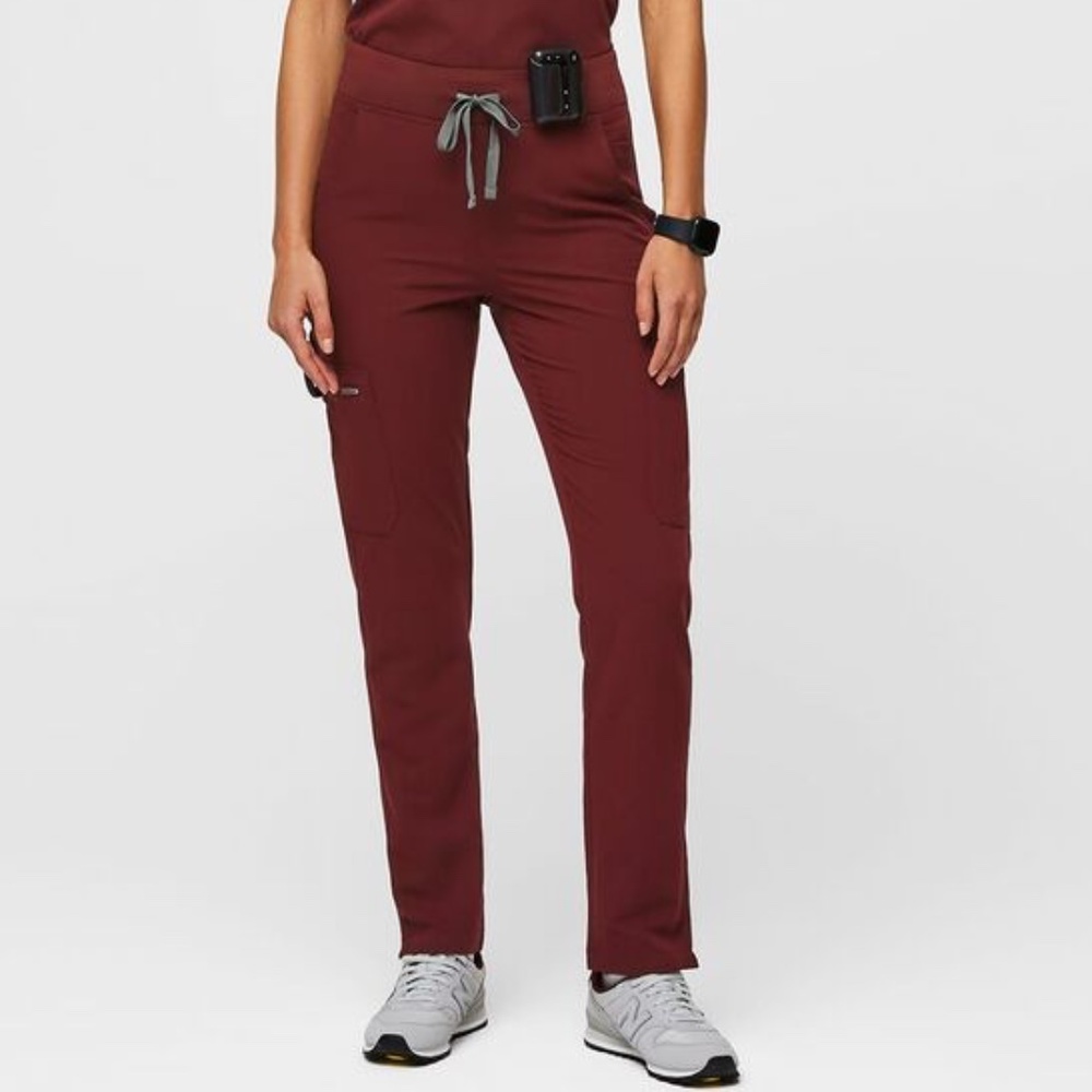 SOLD | FIGS Yola Skinny Scrub Pants